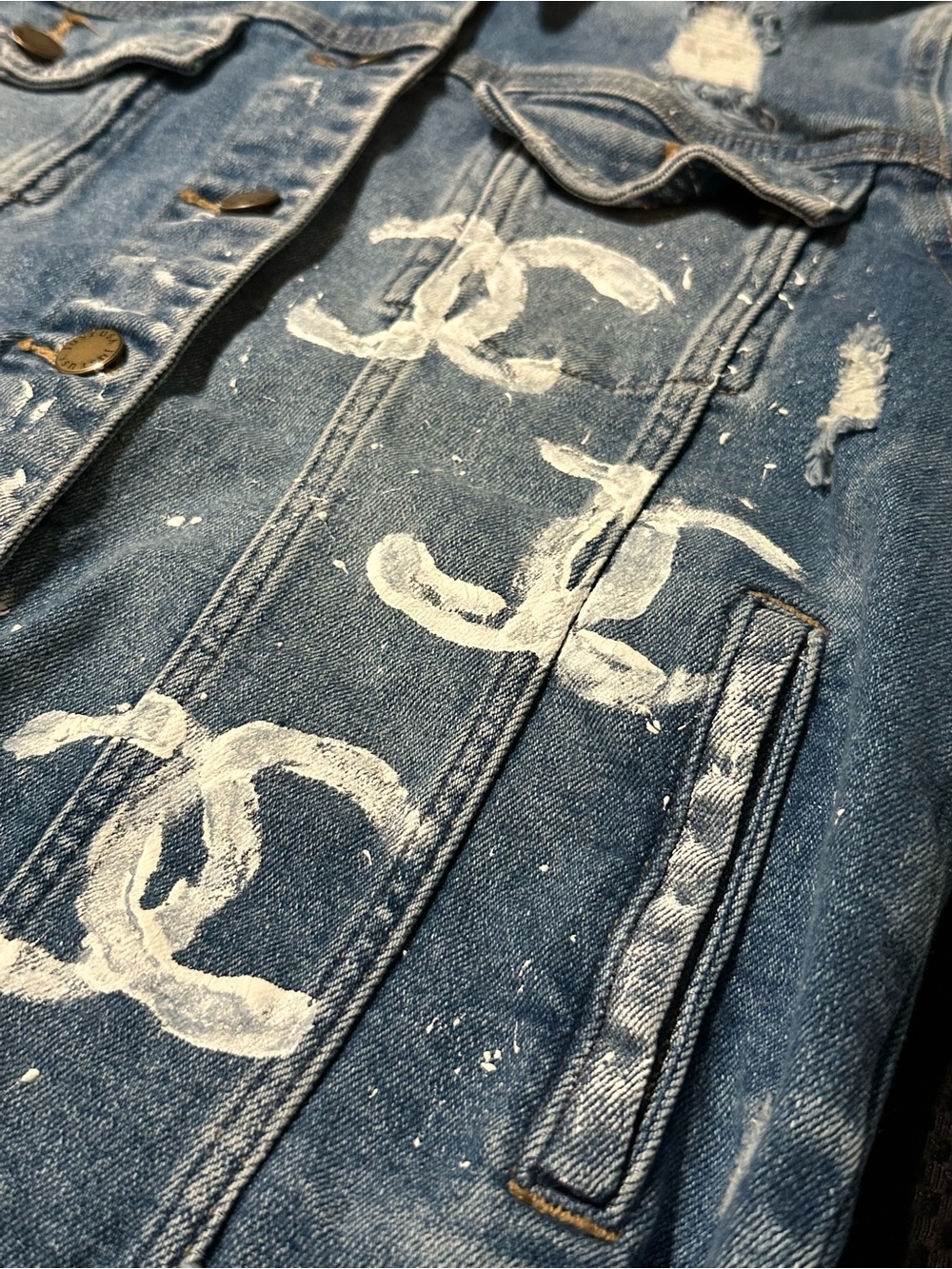 Just USA Distressed Jean Jacket Hand Painted Boutique NWT Sz L Wearable Art - Picture 8 of 13